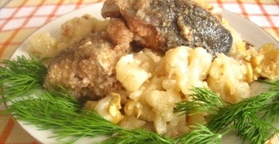 Горбуша в горшочках