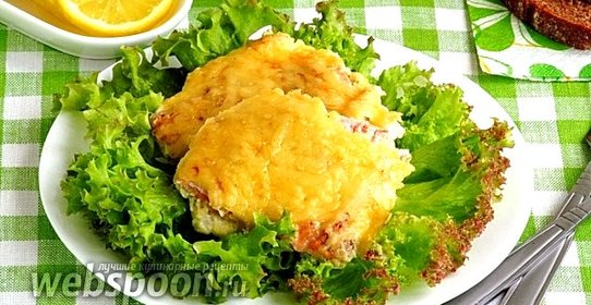 Горбуша, тушёная в сливках под сырной корочкой