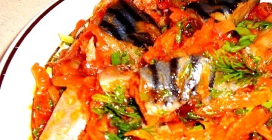 Скумбрия с морковью