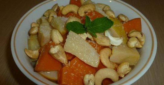 Тыква с айвой в кокосовом молоке