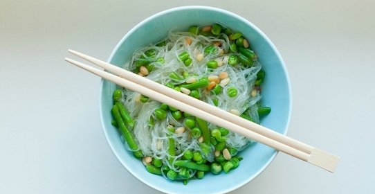 Стеклянная лапша с овощами