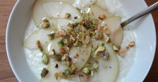 Рисовый пудинг с грушами и медом