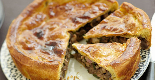 Слоеный пирог с грибами