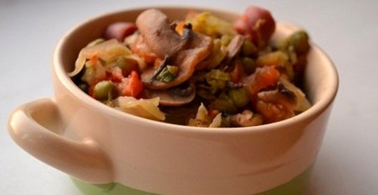 Рагу с колбасками