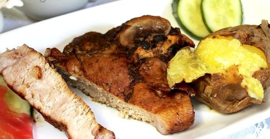 Антрекот из свинины в соусе ткемали