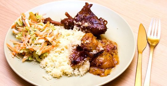 Утка на сковороде