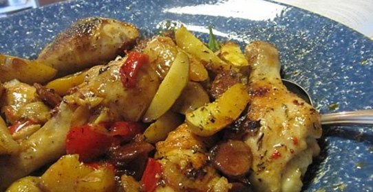 Запеченные куриные ножки с картошкой