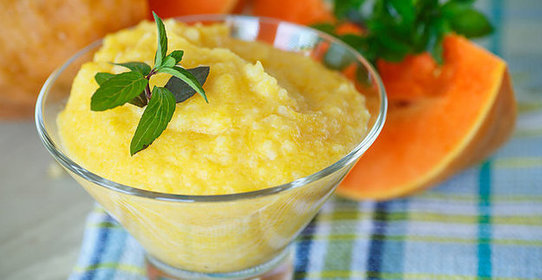 Молочная рисовая каша с тыквой