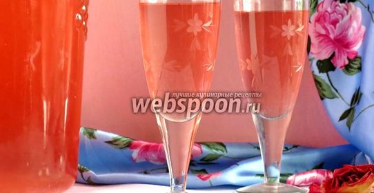 Вино из лепестков роз