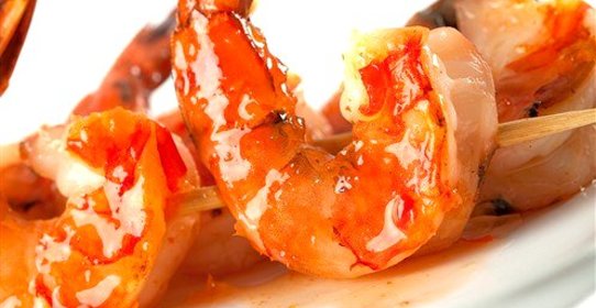 Маринованные в лаймовом соке креветки на гриле в винном соусе