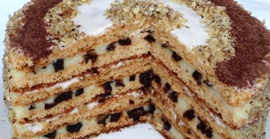 Торт Медовый с черносливом