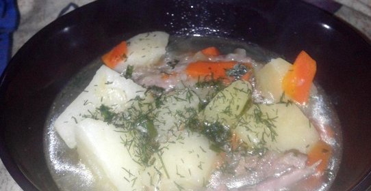 Тушёная картошка со свиными рёбрышками