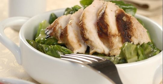 Куриное филе в сливовом соусе