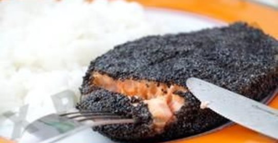 Рыба в маке с нежным рисом