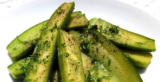 Быстрые малосольные огурцы в рассоле