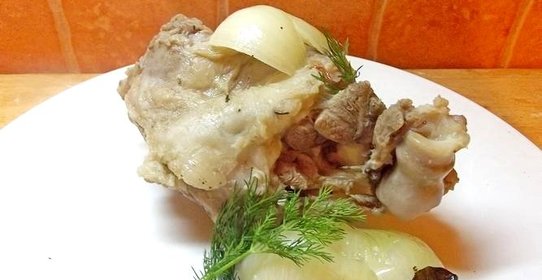 Отварная баранина со специями