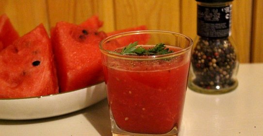 Смузи из помидора с арбузом