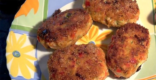 Куриные котлеты с перцем