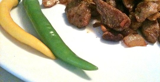 Острая свинина с арахисом