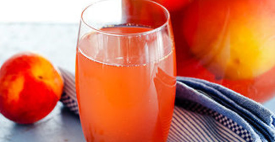 Персики, консервированные в вине в мультиварке