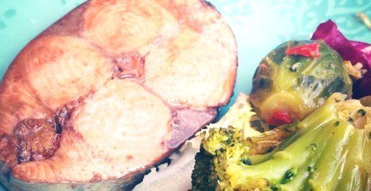 Тунец, замаринованный в соевом соусе