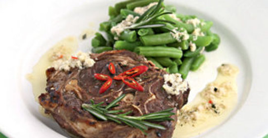 Молодой барашек с хлебным соусом