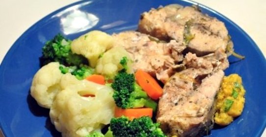 Горбуша тушеная