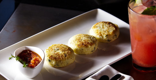 Перловая каша с мясом в горшочках