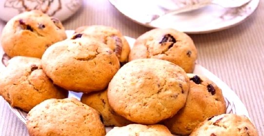 Печенье с сушеным инжиром и клюквой