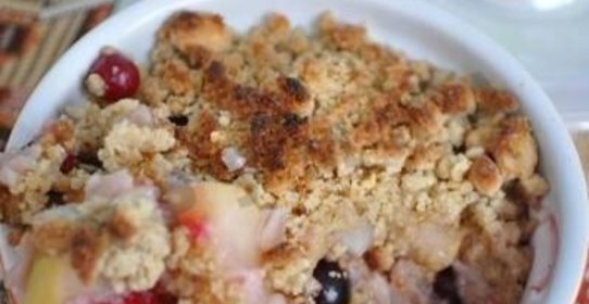 Яблочный крамбль с геркулесом