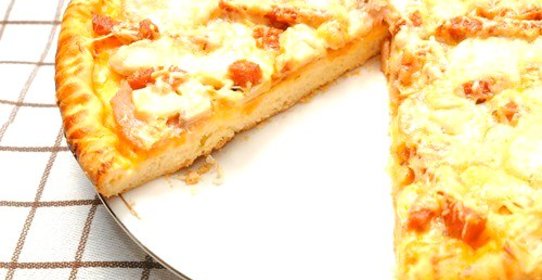 Яблочная пицца с ветчиной