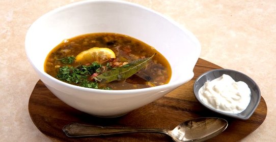 Солянка с оливками