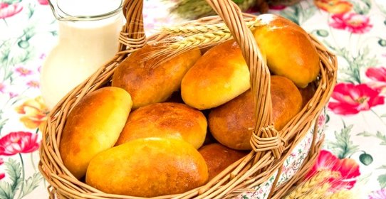 Дрожжевые пирожки на кефире (тесто для дрожжевых пирожков)