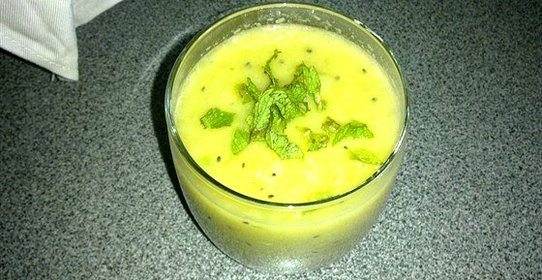 Фруктовый смузи с мятой