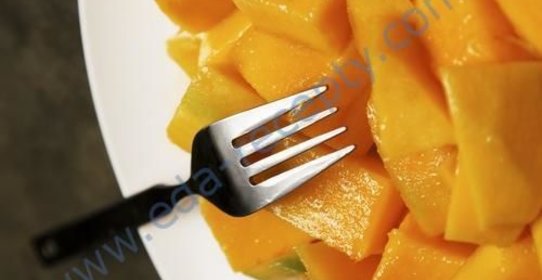 Манго в имбирно-мятном сиропе