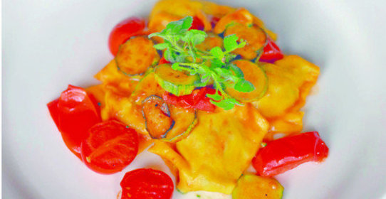 Тортелли с картофелем, шпинатом и маскарпоне от Жанлуки Канески и Орнеллы Пассаванти