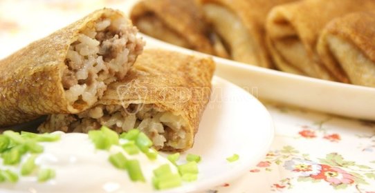 Блины с мясом и рисом
