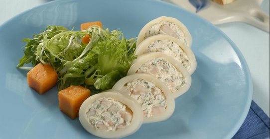 Кальмары, фаршированные творогом