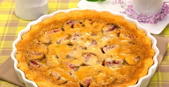 Пирог с инжиром и миндальным кремом