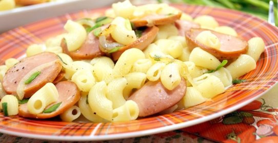 Макароны с сосисками