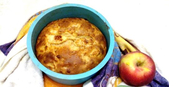Яблочный пирог на йогурте