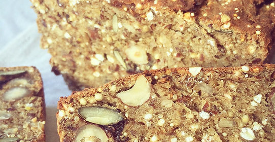 Диетический хлеб с сухофруктами и семечками