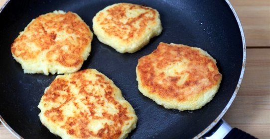 Картофельные оладьи с грюйером