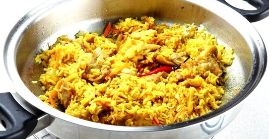 Курица карри с рисом и овощами