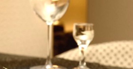 Куриная грудка с травами и белым вином