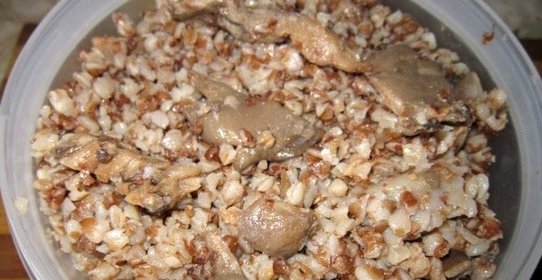 Гречка с вешенками