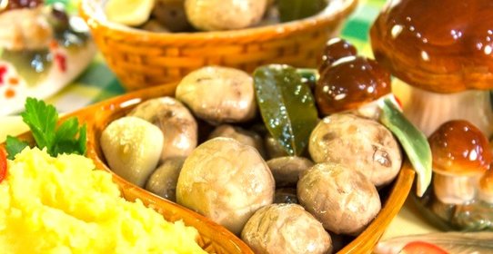 Маринованные шампиньоны