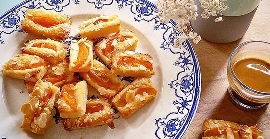 Печенье с абрикосом и миндалем