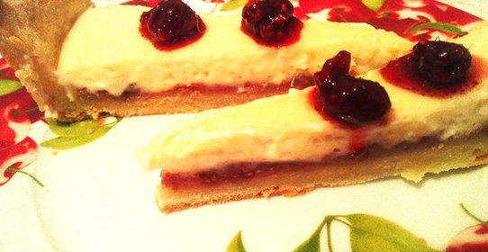 Тарт с малиновым вареньем