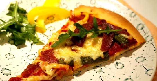 Легкая пицца